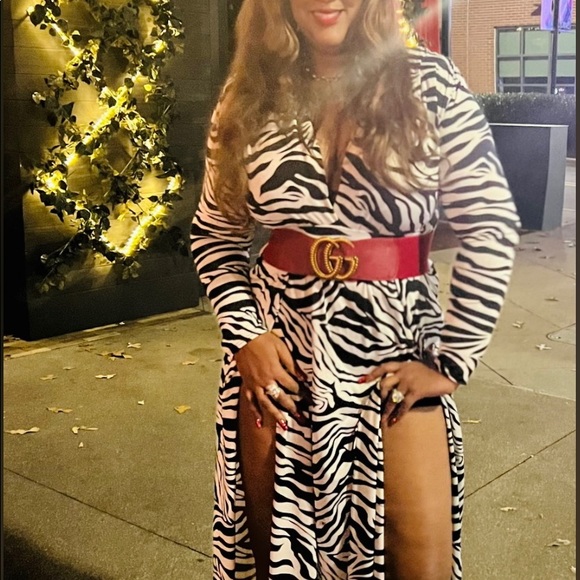 Meet your Posher, Dee-dee - Picture 8 of 13